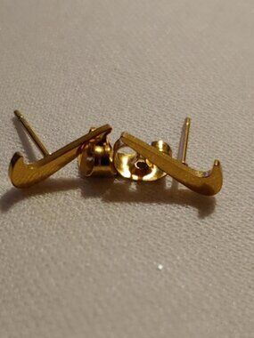 Nike Swoosh Earrings - Nike Check - Gold Studs - Gold Earrings - Y2K - Unisex